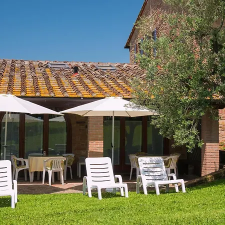 Typical Tuscan With Garden And Pool Apartment