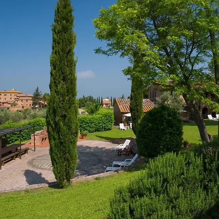 In Tuscany With Pool And Garden Апартаменты *