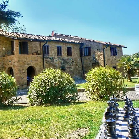 Апартаменты In Tuscany With Pool And Garden Монтайоне